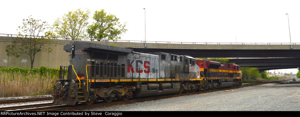 Long Hood to Front View of KCSM 4567 and KCS 4162